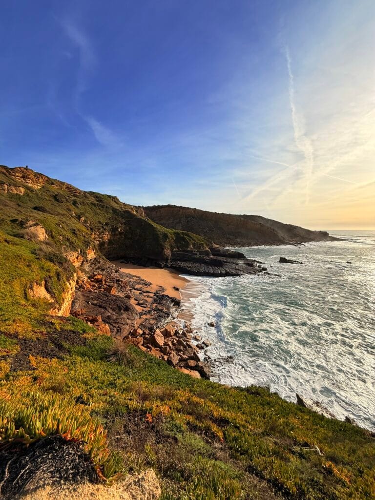Praia das Bicas Foz Atlantic swell surf Sesimbra Cabo Espichel coast
